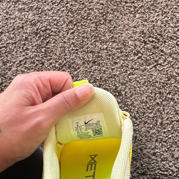 Nike Bright Yellow and Gray Metcon 8 - Picture 4 of 5